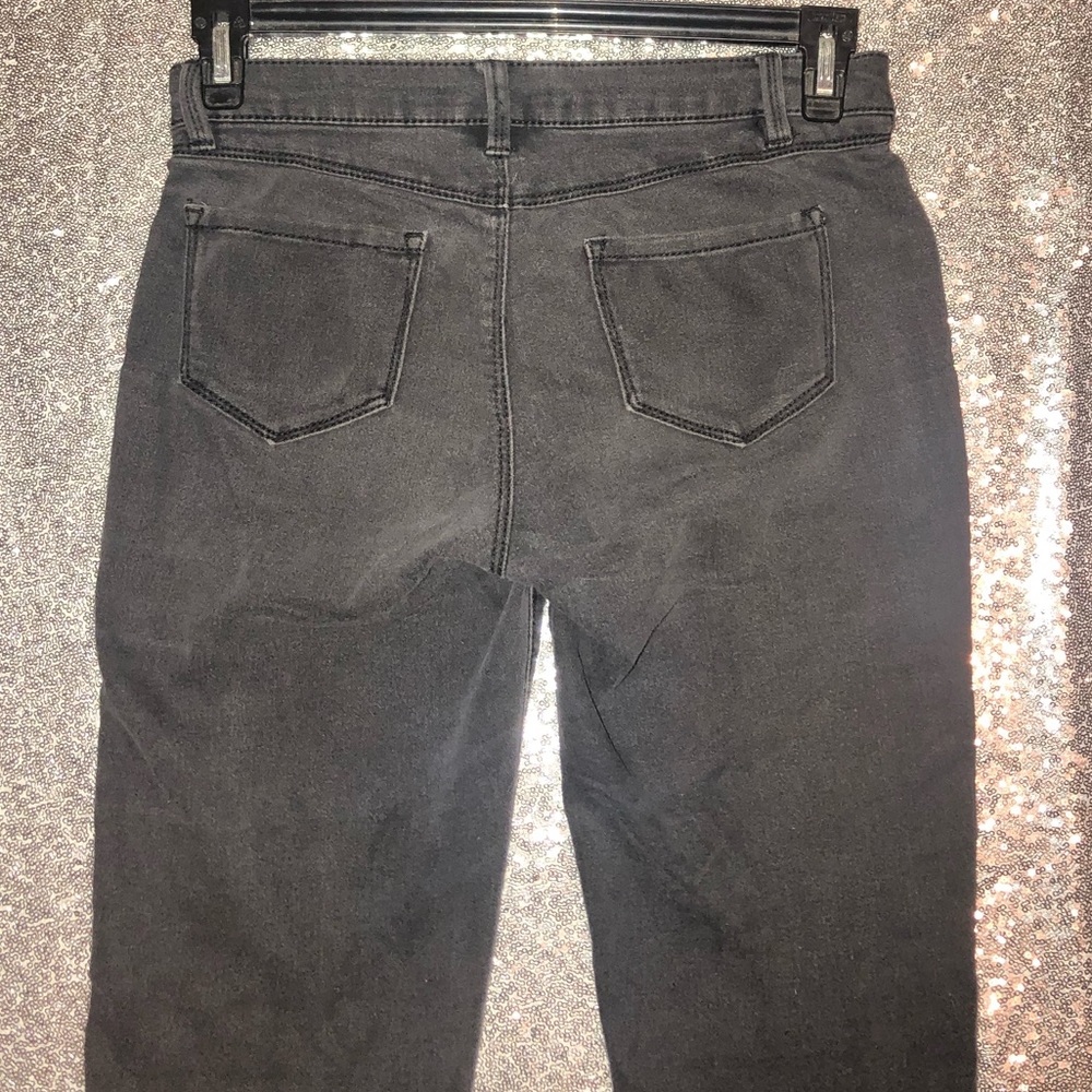 ‼️Coming Soon‼️ Grey Black Stretch Skinny Jeans - Picture 5 of 8
